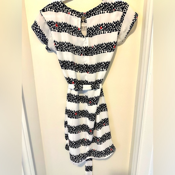 Short sleeve summer dress - Picture 3 of 4